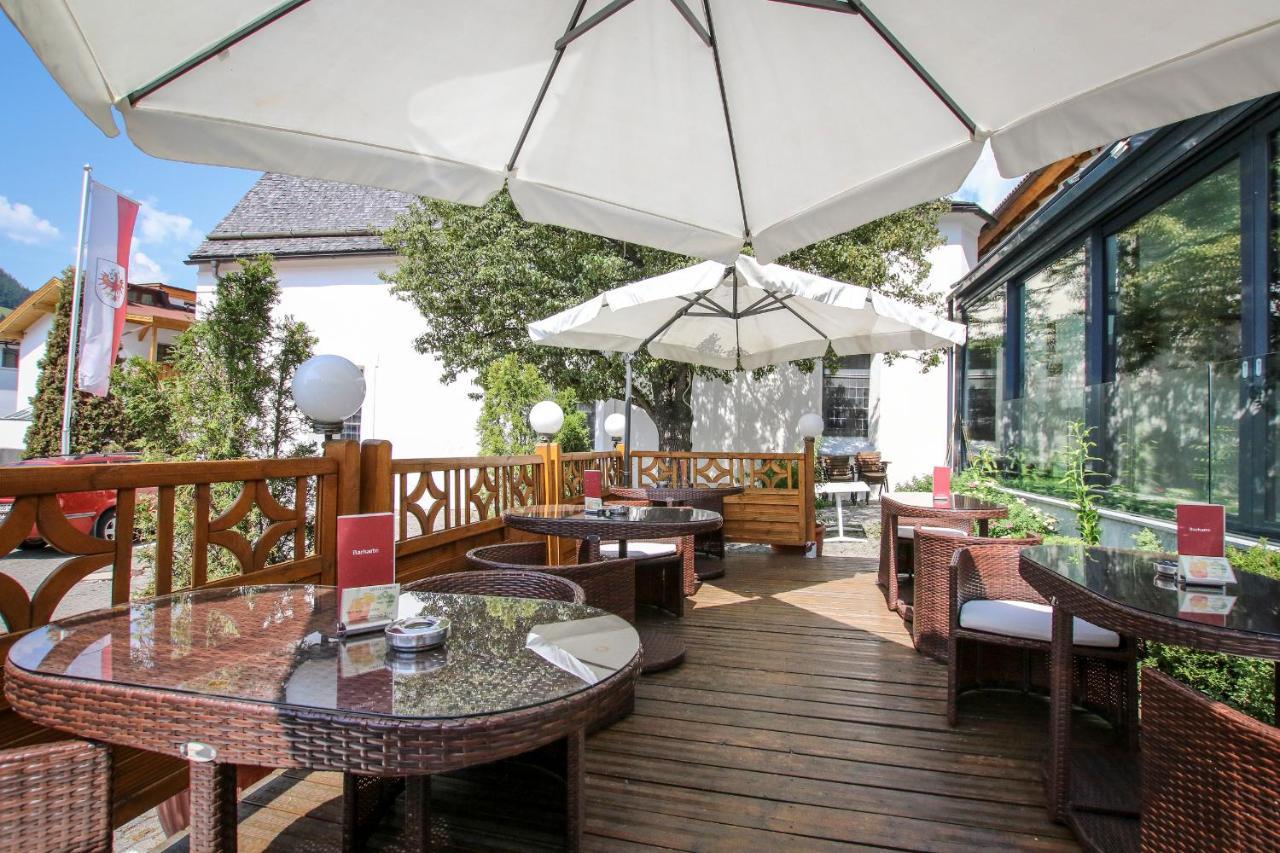 Hotel Schwarzer Adler Nauders Bagian luar foto